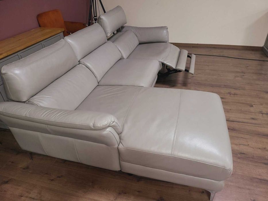 Сив кожен ъглов диван с електрически релакс механизъм