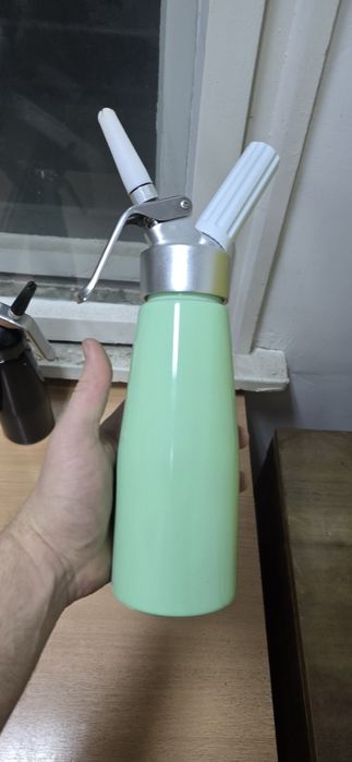 Сифон за сметана