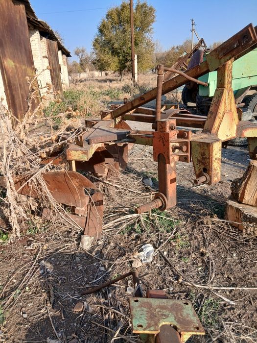 Продам Плуг 4 корпуса