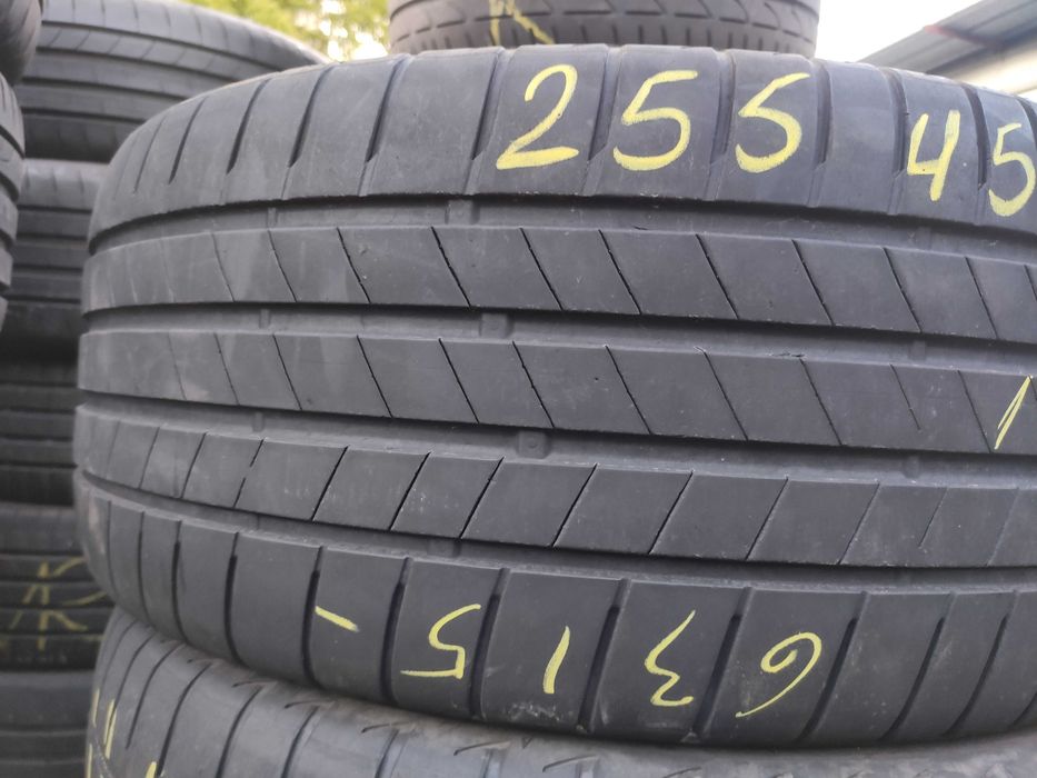 2бр Летни гуми 255 45 18 - Bridgestone