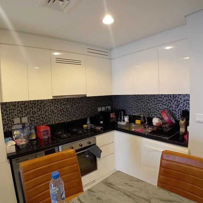 Сдается 2х комнатная квартира в центре. Айбеке. 2/6/10 (Р7)