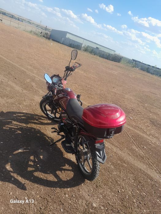 Продам мотоцикл альфа спарк 125 кубов.
