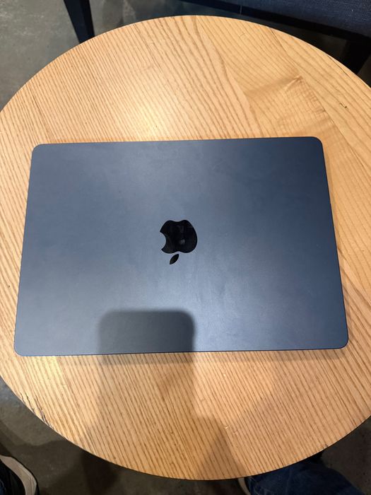 Macbook air m2 256gb