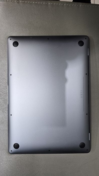 Macbook Air 13 M1 512Gb SSD, 8Gb RAM  Space Gray