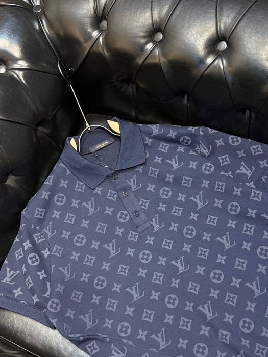 Мъжки тениски с яка различни модели