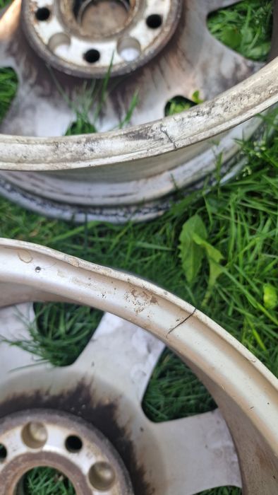 5 jante audi de aluminiu r15