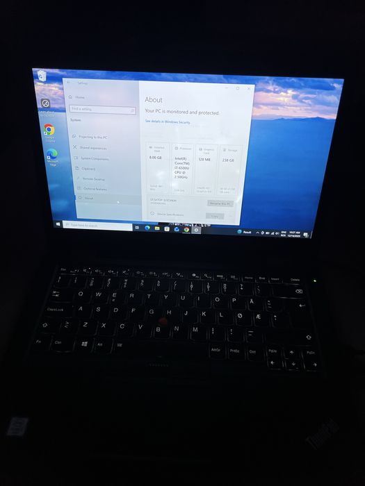 Lenovo ThinkPad X1 Carbon Gen 4 – i7