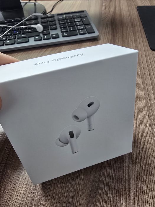 Продам AirPods Pro
