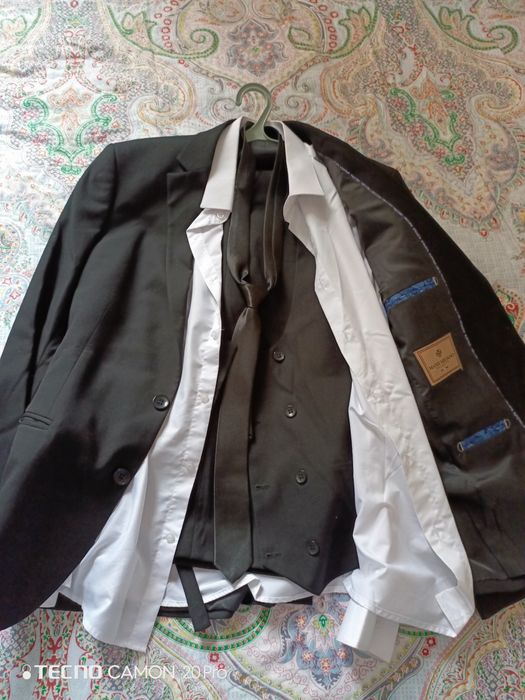 Мужской костюм тройка