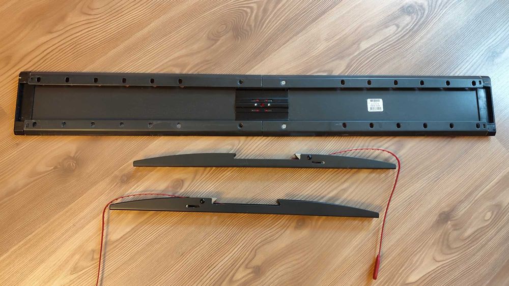 Suport televizor LCD/LED pe perete.