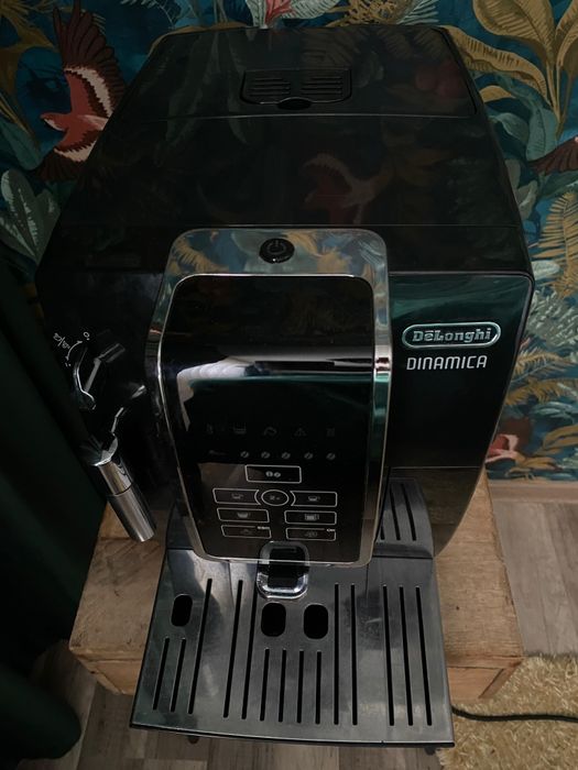 Espressor/aparat de cafea Delonghi dinamica