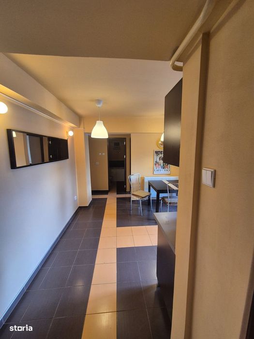 Vand apartament 3 camere Micro 4