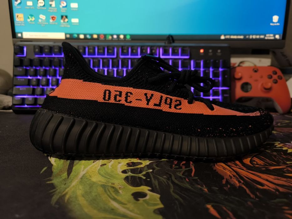 Adidas Yeezy Boost 350 V2 Red 43 1/3