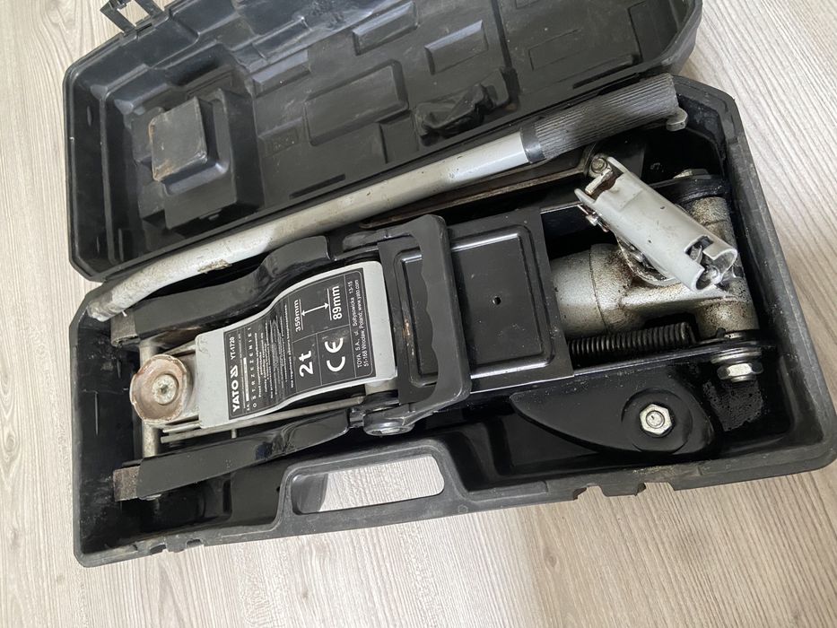 Cric Yato 2 Tone