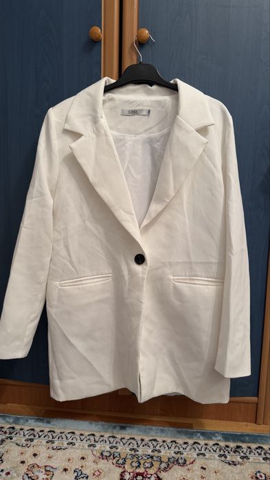 Листайте все одежда  по 3000 тенге