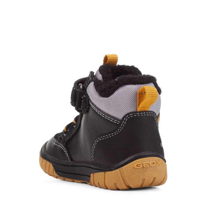 Демисезонные ботинки GEOX