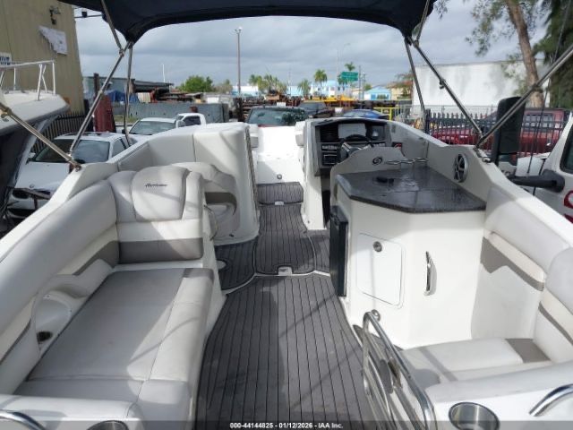 2017 года Hurricane SunDeck SD