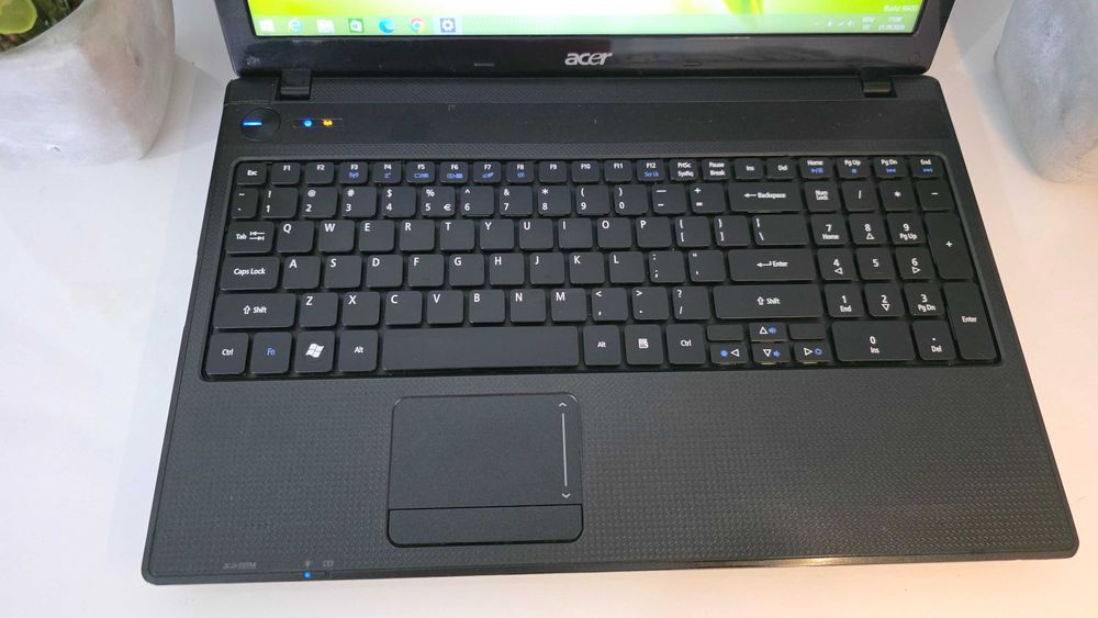 Laptop ACER 5742