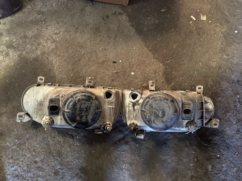 Продам фары гольф 3 оригинал Hella