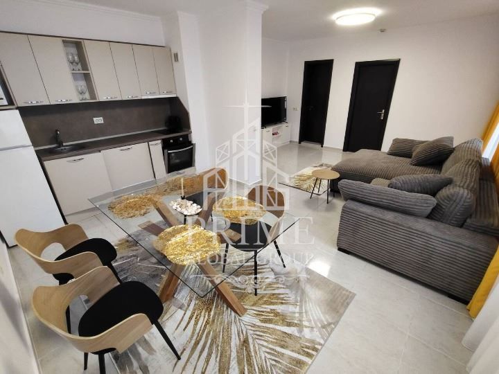 Продава се Двустаен апартамент в Свети Влас - 80 кв.м за 1250 €/кв.м - Снимка #1