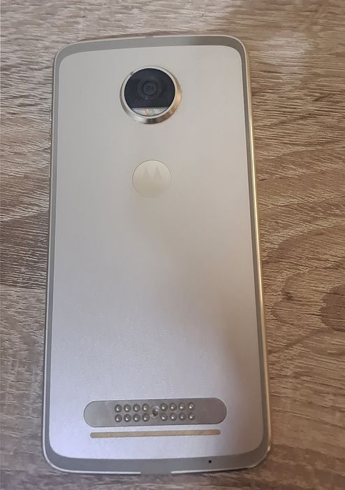 Motorola z2 play 64gb