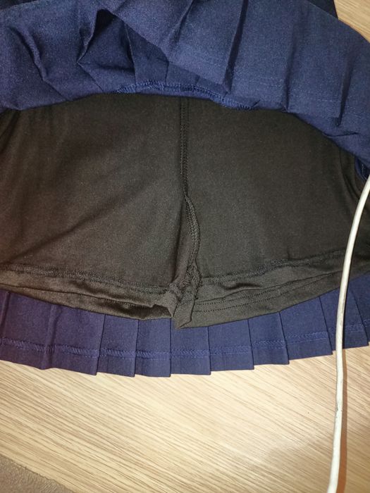 Школьная юбка, новая