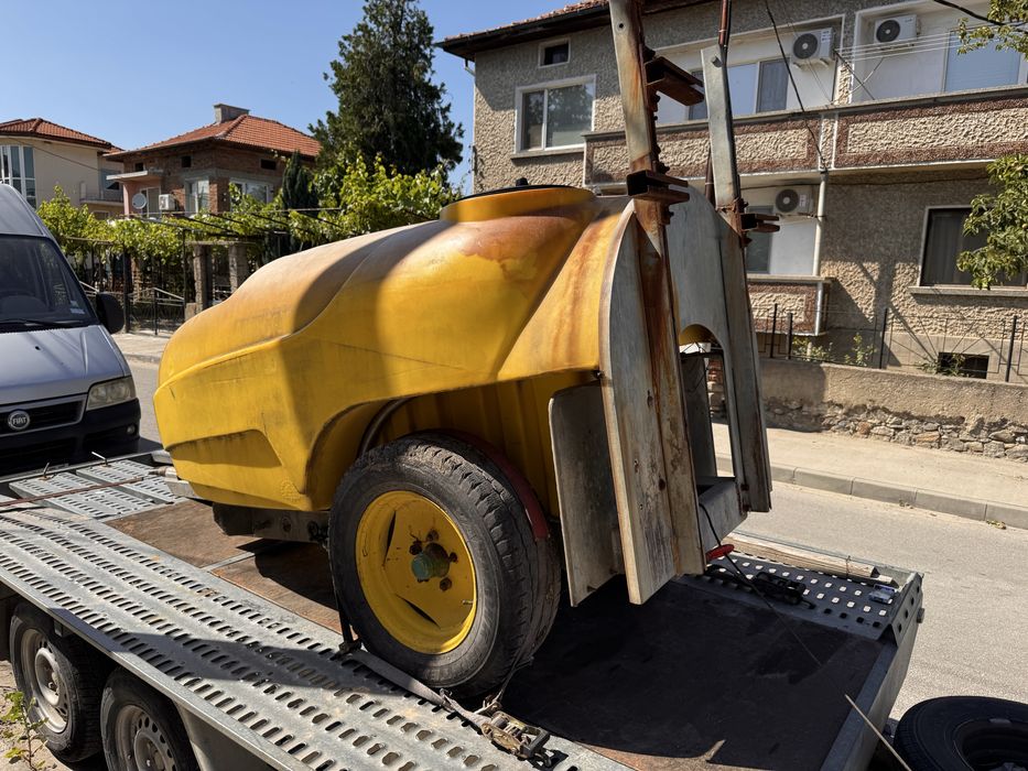 Агро пръскачка/водоноска за трактор