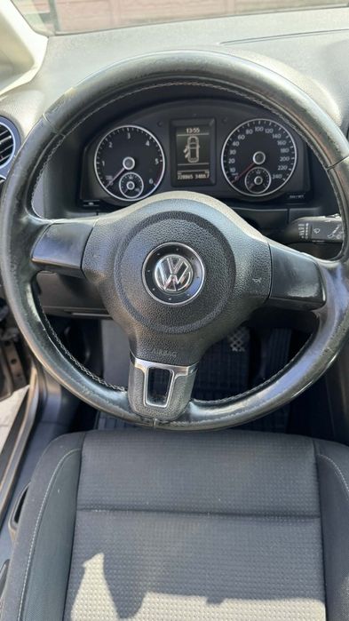 Vând masina golf plus 2011