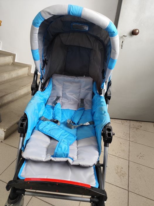 Продам коляску универсальную.