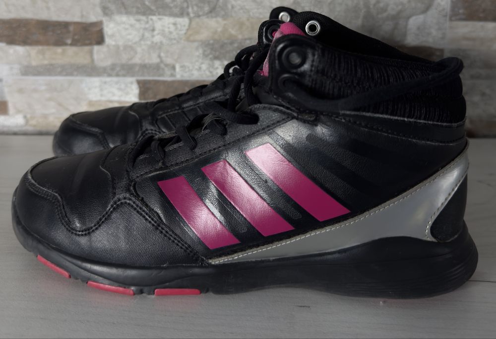 Маратонки adidas