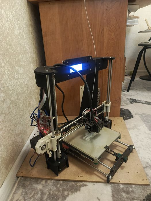 Продам 3д принтр