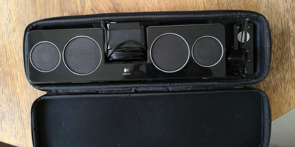 Logitech стерео система