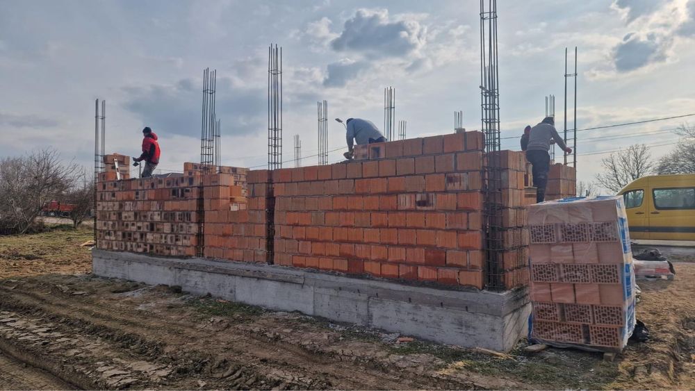 Firma constructii case