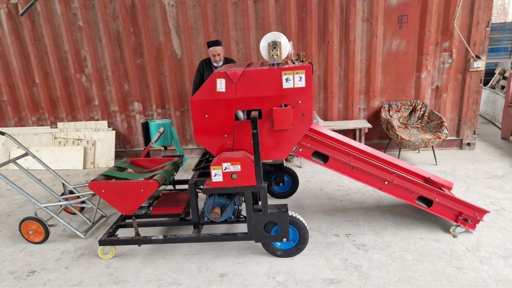 Silos qoplaydigan mashina