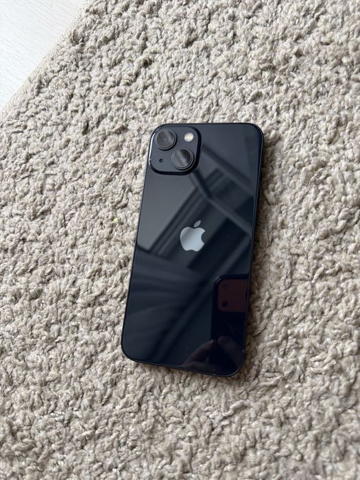 Продам Iphone 13 128