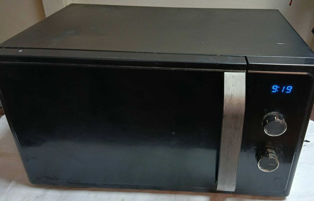 Микровълнова фурна SAMSUNG