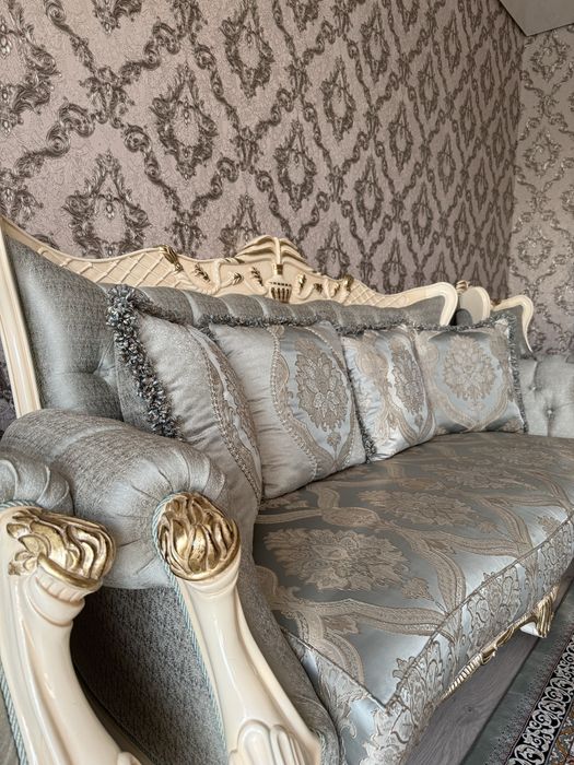 Комплект мягкой мебели