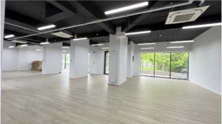 Vand spatiu comercial 270 mp, open space, vitrina mare, Iuliu Maniu