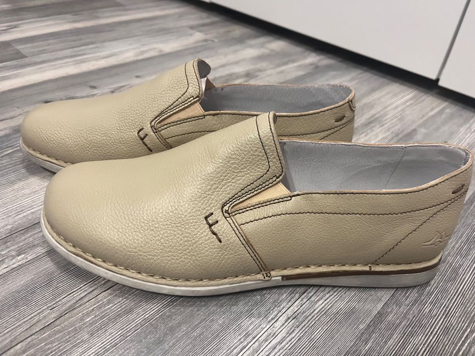 Мъжки обувки от естествена кожа