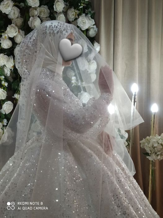 Tòy libos. kelin kòyne