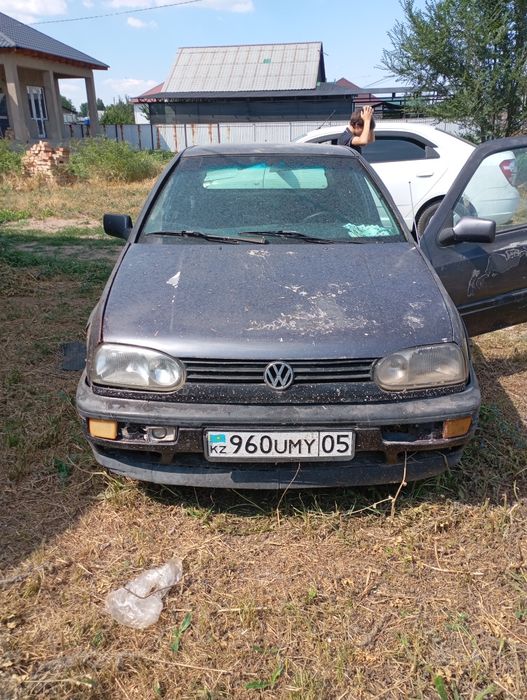 Продам машину срочно