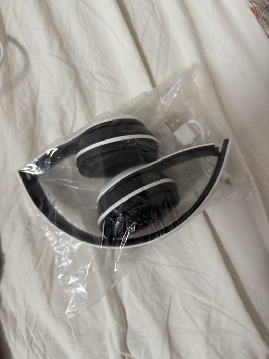 Căști P47 wireless