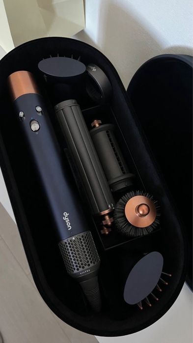 Продам Dyson  Airwrap Complete Long HS05