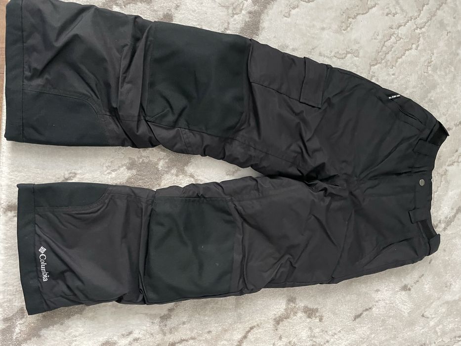 Vând costum de schi COLUMBIA, copii marimea M, 10-12 ani