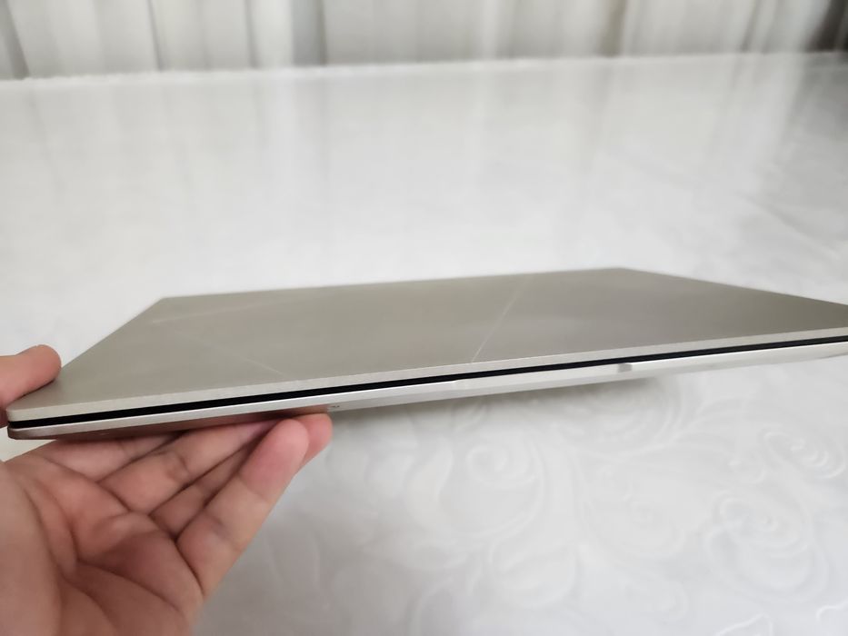 Asus Zenbook 14x ux3404V i9 13900H 120hz oled