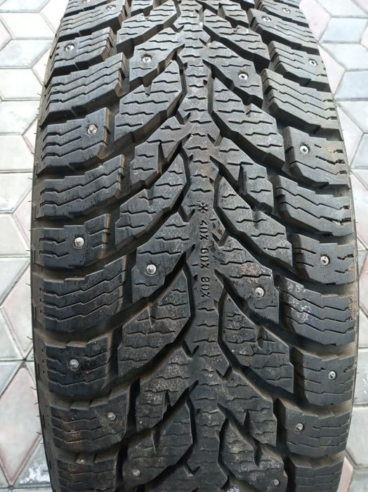 Колеса шипованные