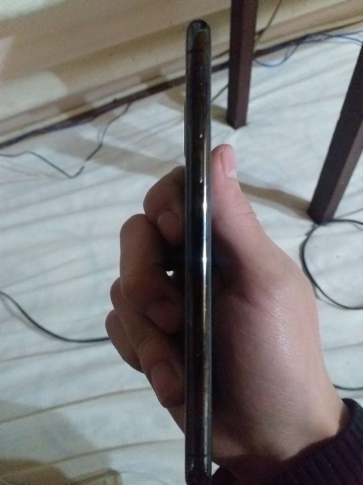 iPhone X ideal holatda