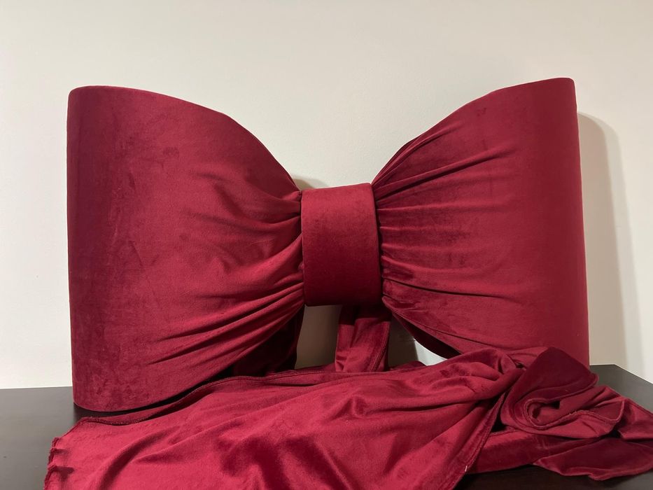 Set 2 funde decorative 50*30
Culoare grena
Preț 280 lei