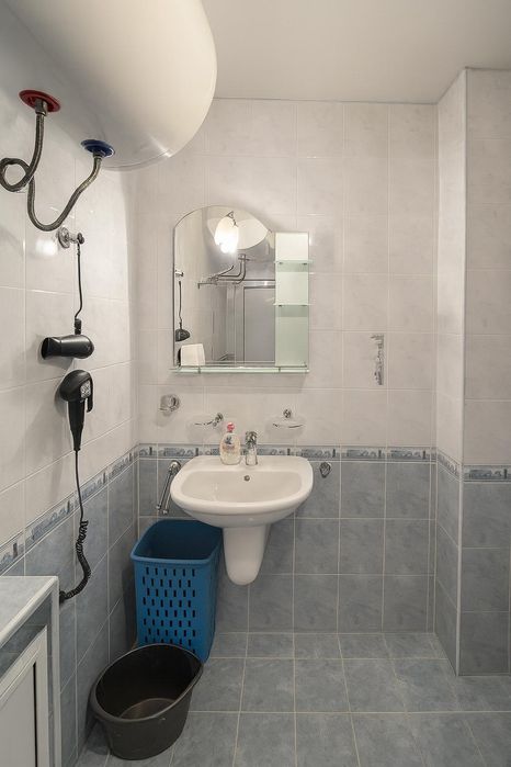 Дава се под наем Тристаен апартамент в Пловдив, Младежки Хълм - 90 кв.м за 600 € - Снимка #6