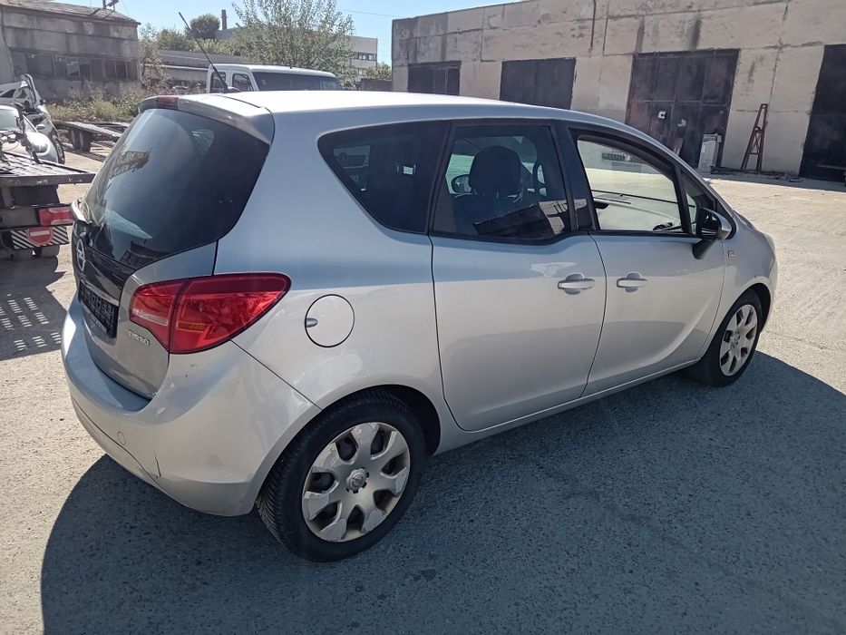 Opel meriva 1.3 Cdti на части Опел мерива
